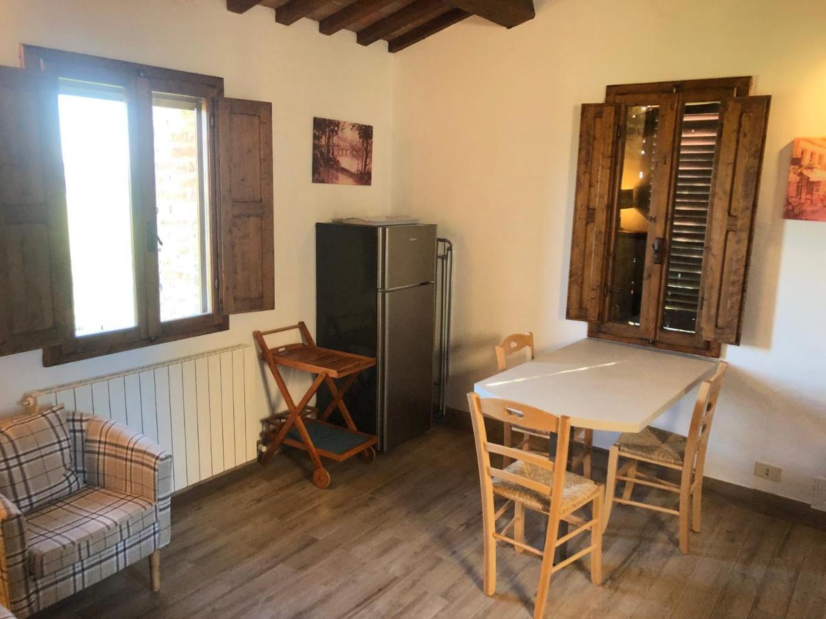 Agriturismo Fattoria Di Corsano 코르사노 외부 사진