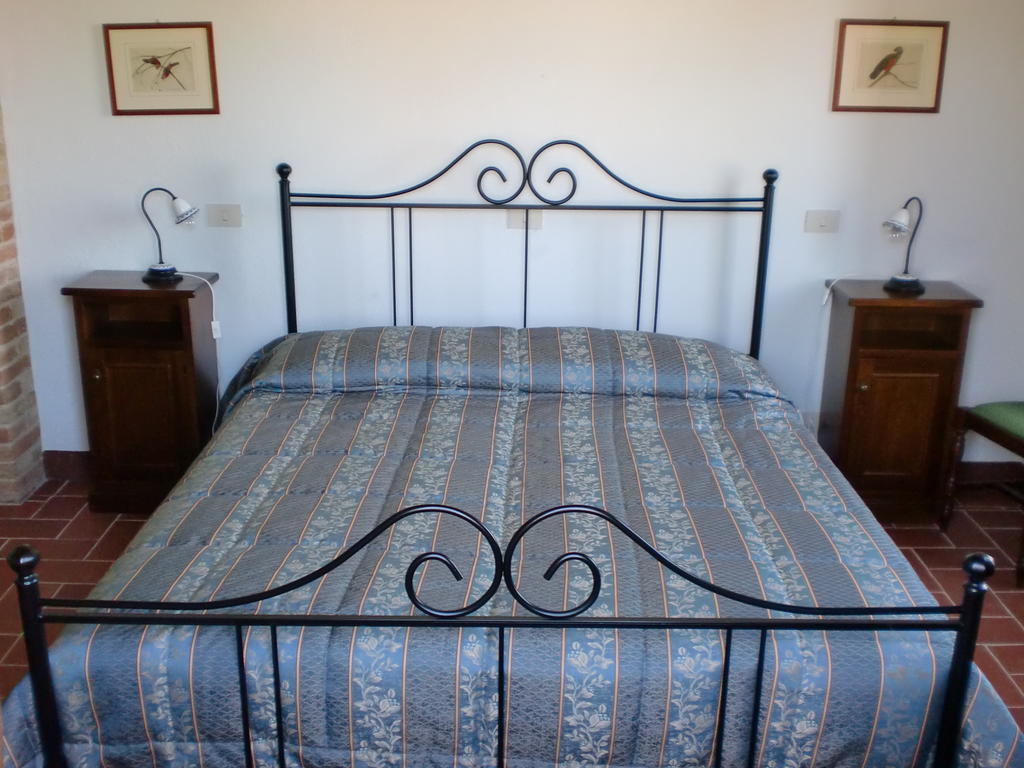 Agriturismo Fattoria Di Corsano 코르사노 객실 사진