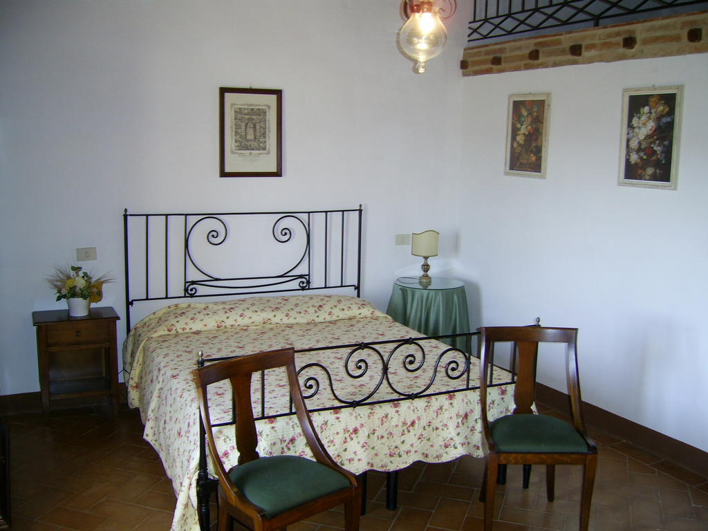 Agriturismo Fattoria Di Corsano 코르사노 객실 사진