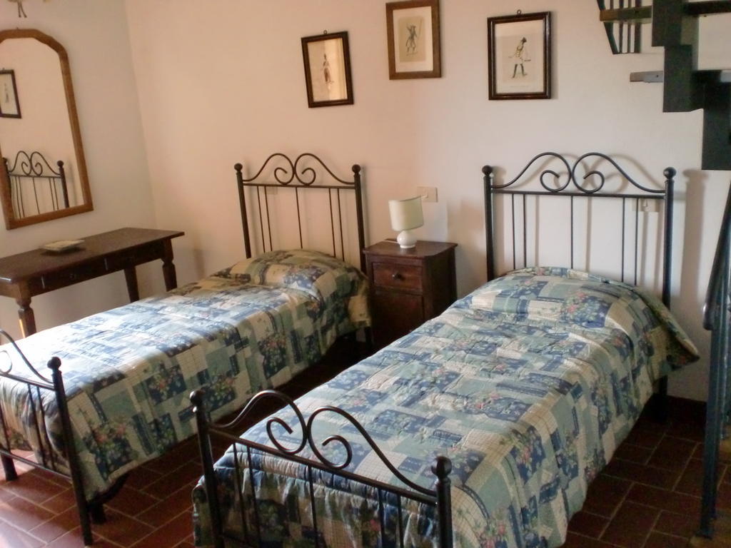 Agriturismo Fattoria Di Corsano 코르사노 객실 사진