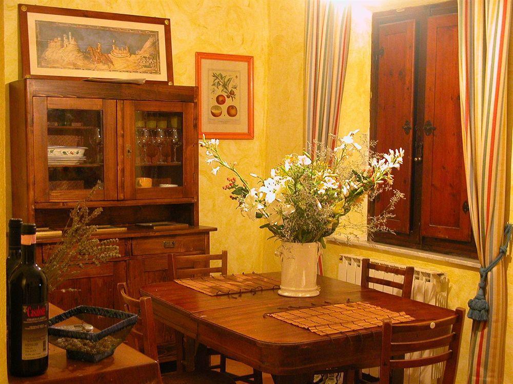 Agriturismo Fattoria Di Corsano 코르사노 외부 사진